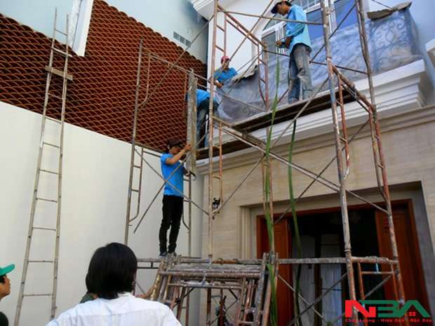 sua nha 2