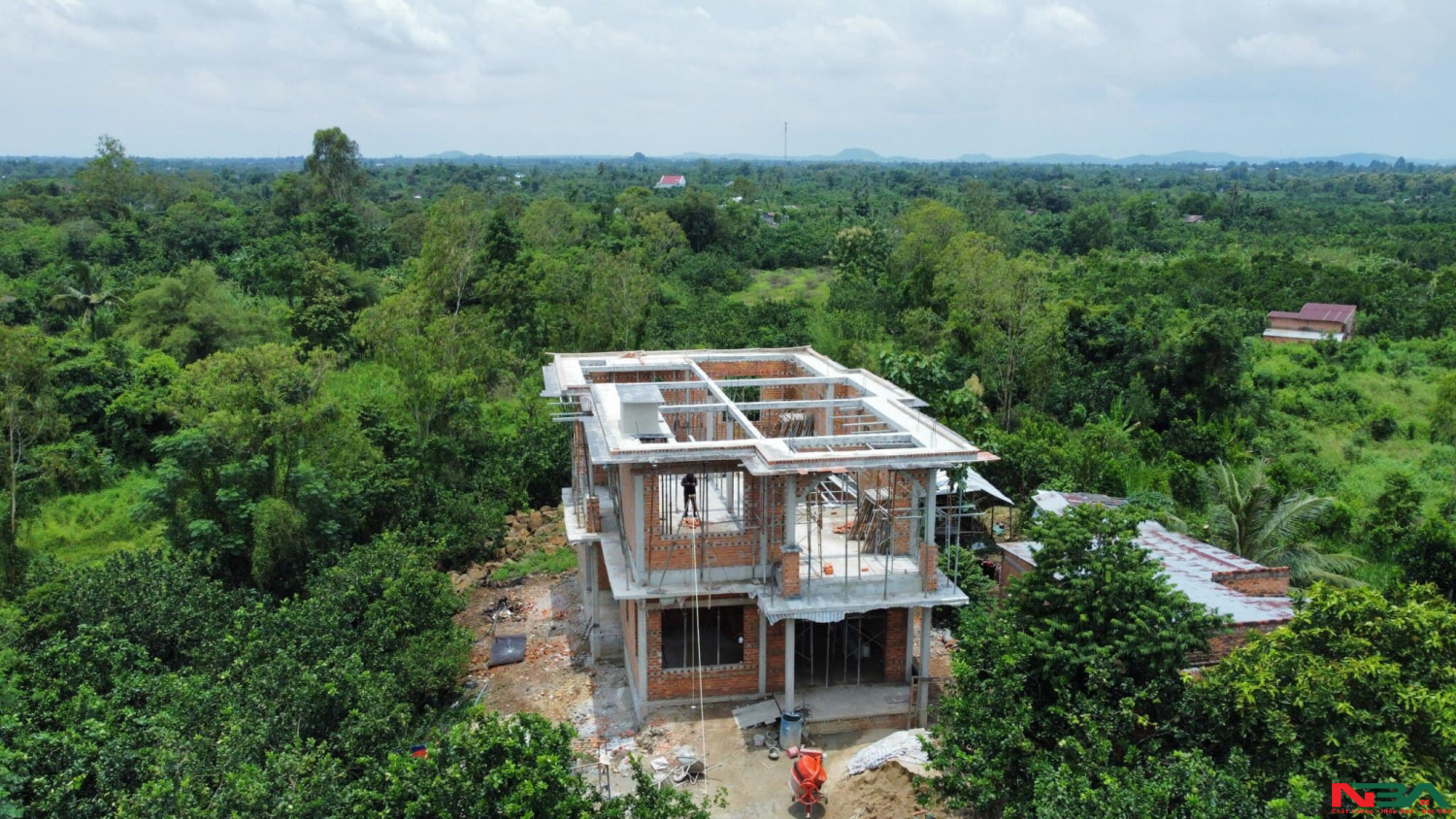 nha mai nhat 2 tang 4